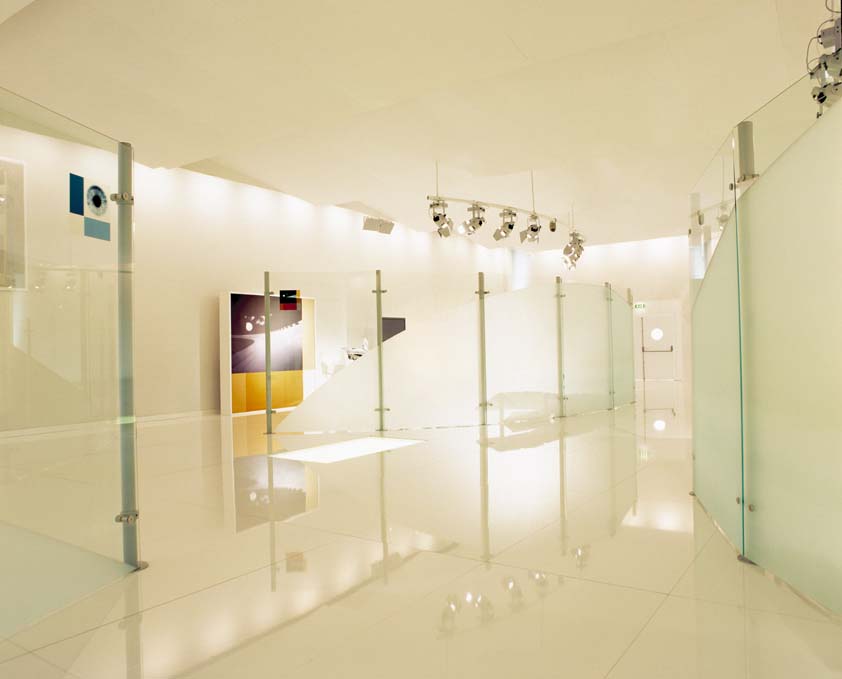 03 We even blast clean glass